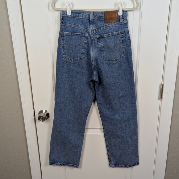 Levi's | Medium Wash Ribcage Straight Leg Jeans Size 27 - Picture 2 of 10